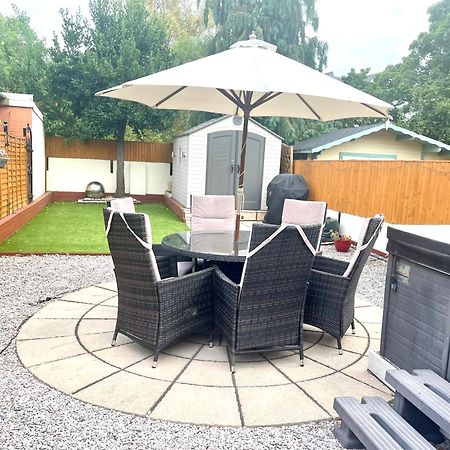 Stunning 1 Bedroom And Double Sofa Bed Near Train Station Southampton Esterno foto