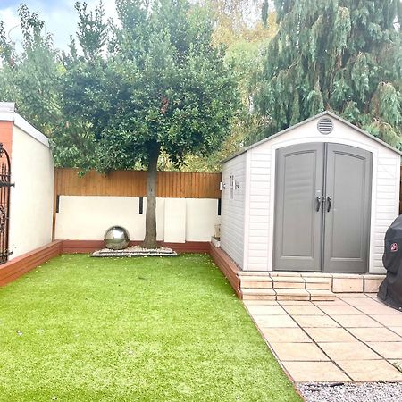 Stunning 1 Bedroom And Double Sofa Bed Near Train Station Southampton Esterno foto
