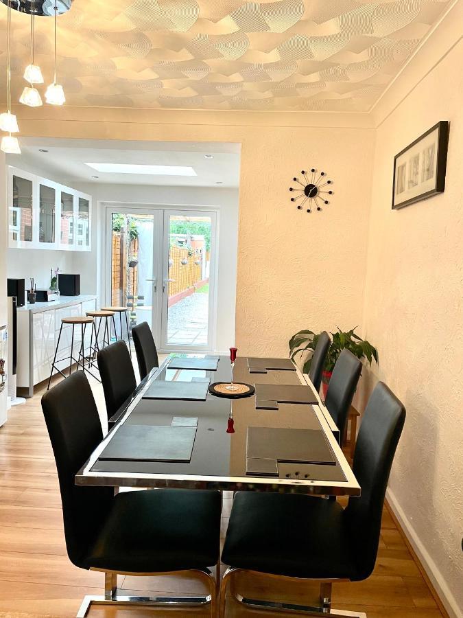 Stunning 1 Bedroom And Double Sofa Bed Near Train Station Southampton Esterno foto