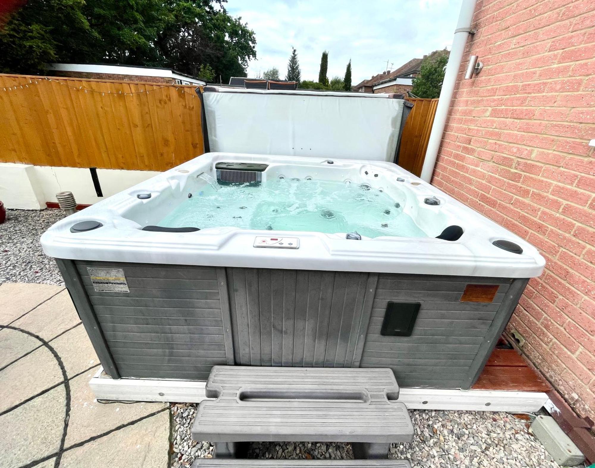 Stunning 1 Bedroom And Double Sofa Bed Near Train Station Southampton Esterno foto